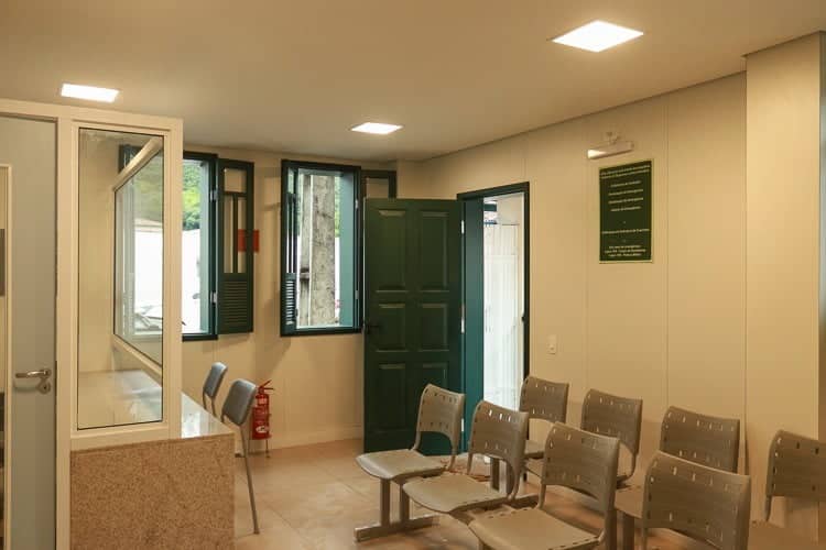 A sala de espera oferece mais conforto para usuários e familiares - Foto: Lui Pereira/Agência Primaz