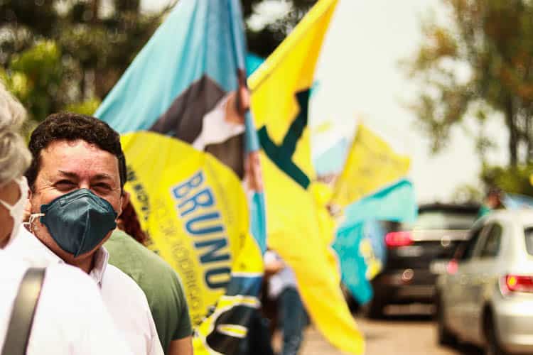 Simpatizantes prestigiam inauguração do comitê de Bruno Mól e Rodrigo Miranda - Foto: Lui Pereira/Agência Primaz