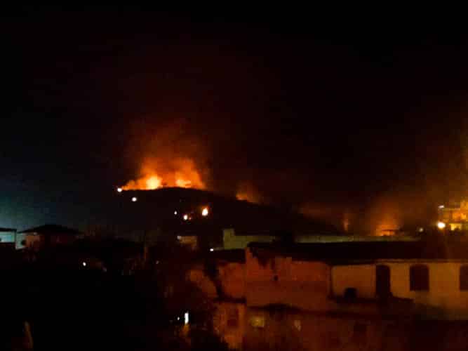 Arredores da cidade de Mariana com diversos pontos de incêndio - Foto: Carmem Guimarães