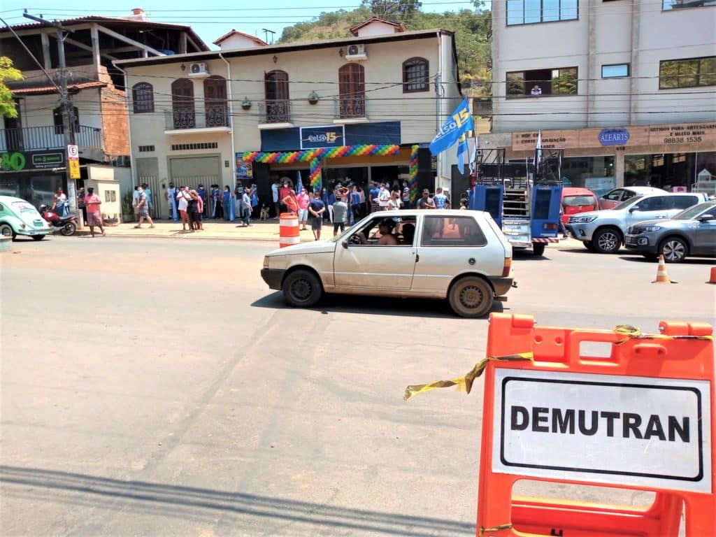 Evento causou mudanças no trânsito da Avenida Nossa Senhora do Carmo. Foto: Marcelo Sena/Agência Primaz