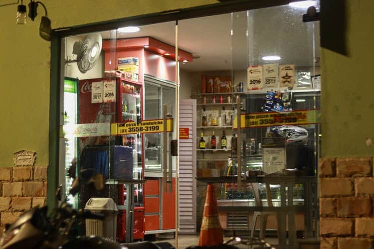 Restaurantes podem funcionar apenas na modalidade delivery a partir das 20h - Foto: Lui Pereira/Agência Primaz