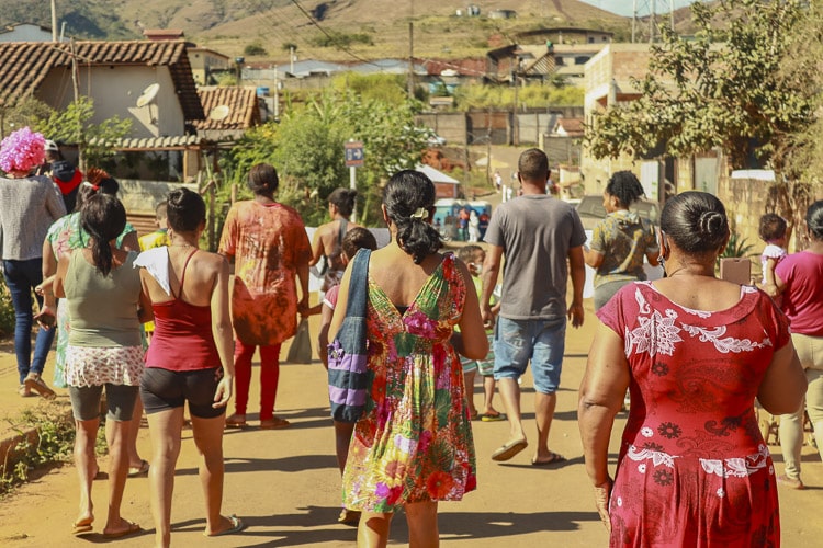 A passeata durou cerca de duas horas - Foto: Lui Pereira/Agência Primaz