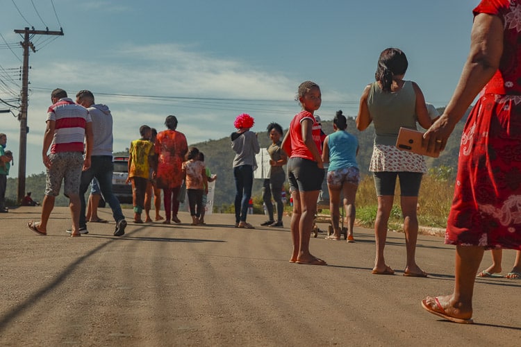 Dezenas de manifestantes participaram do ato - Foto: Lui Pereira/Agência Primaz