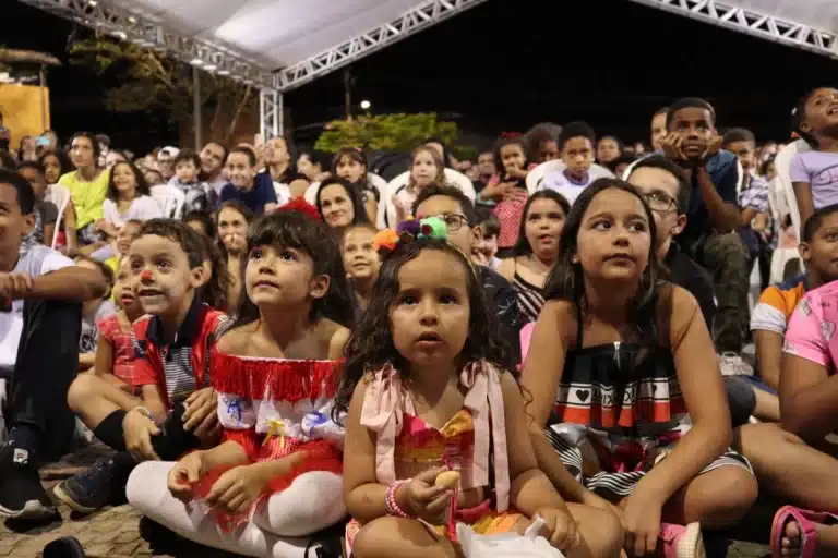 Muitas ciranças prestigiaram o Encontro Internacional de palhaços