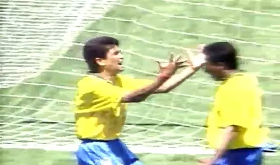 Bebeto e Romário comemoram gol que eliminou os Estados unidos, na fase de oitavas de final da Copa do Mundo de 1994