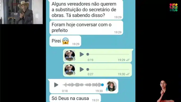 Reprodução de tela de mensagem do WhatsApp, com usporsta troca de mensagens sobre o Secretário de Obras exonerado