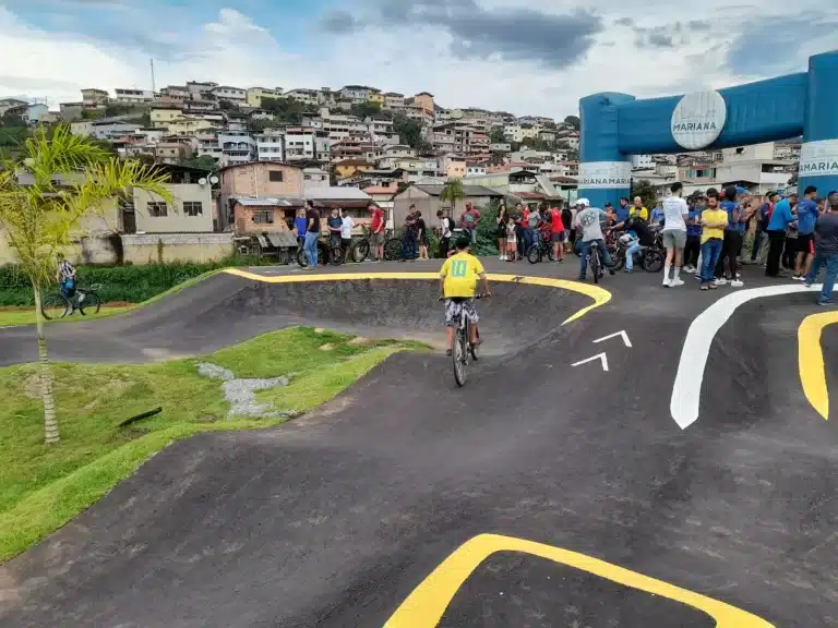 Vista parcial da pista de pump track inaugurada em Mariana, em 29 de dezembro de 2022