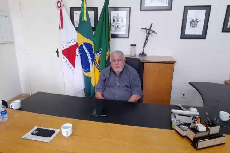 Eleito Presidente da Câmara de mariana, para o biênio 2023/2024, Edson Agostinho assume interinamente a Prefeitura Municipal