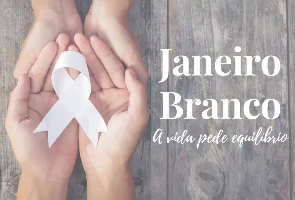 Quatro mãos segurano um laço branco, símbolo da campanha Janeiro Branco