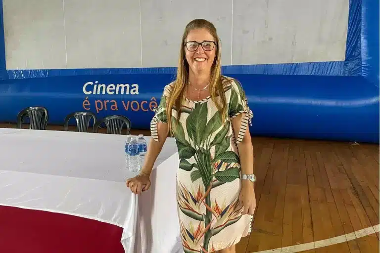Denise Tavares Martins, diretora do CMEI Tia Elza