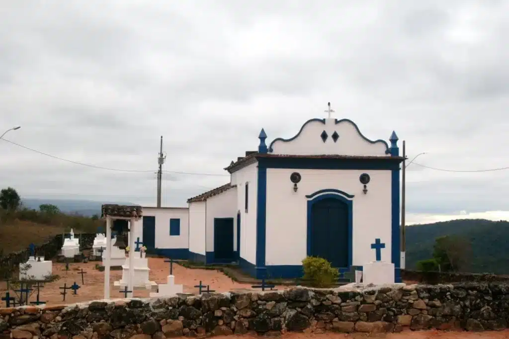 Capela do século XVIII, no distrito de Engenheiro Corrêa