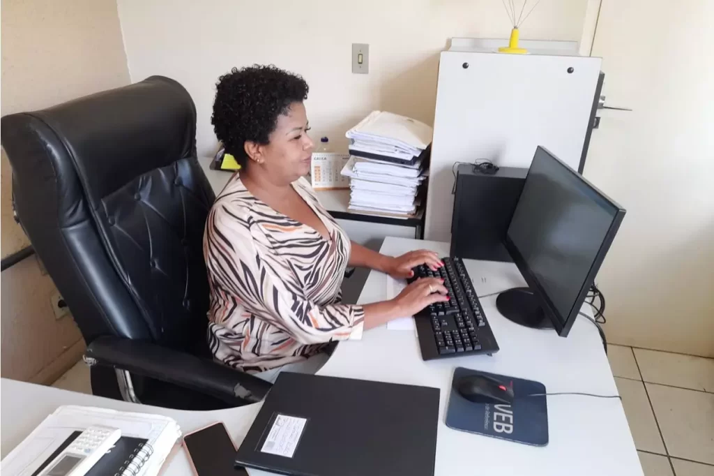 Arlinda Gonçalves integra a comissão interna de controle orçamentário, juntamente com os titulares das secretarias de Planejamento, de Governo e da Controladoria Municipal