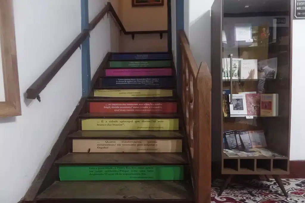 Escadaria da Casa da Cultura inspirada na Casa de Jorge Amado em Salvador