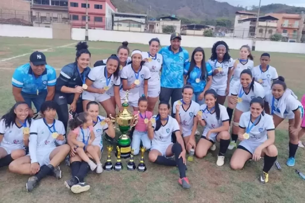 Equipe do 1º de Maio, campeã de 2022