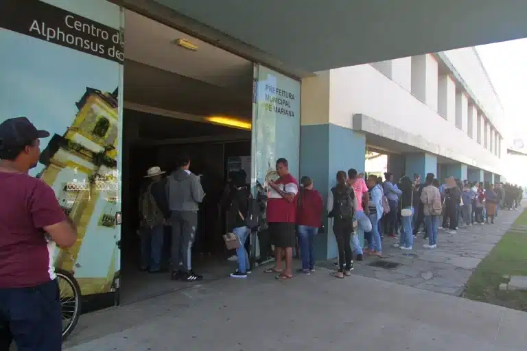 O “Feirão de Emprego” atraiu grande número de pessoas