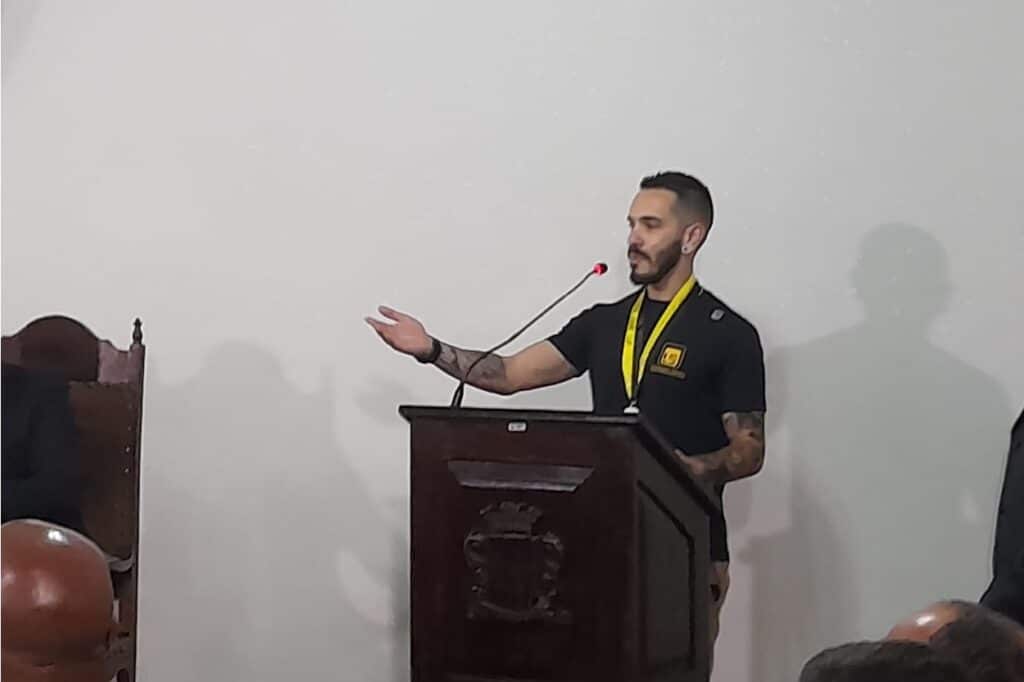 Coube a Leandro Silva, discursar em nome dos agraciados com a Comenda do Mérito Desportivo