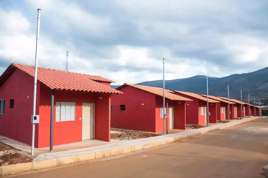 Incluído no Reurb, o Residencial Dom Luciano, situado no distrito de Antônio Pereira, teve regularizada a situação de 30 das 36 moradias