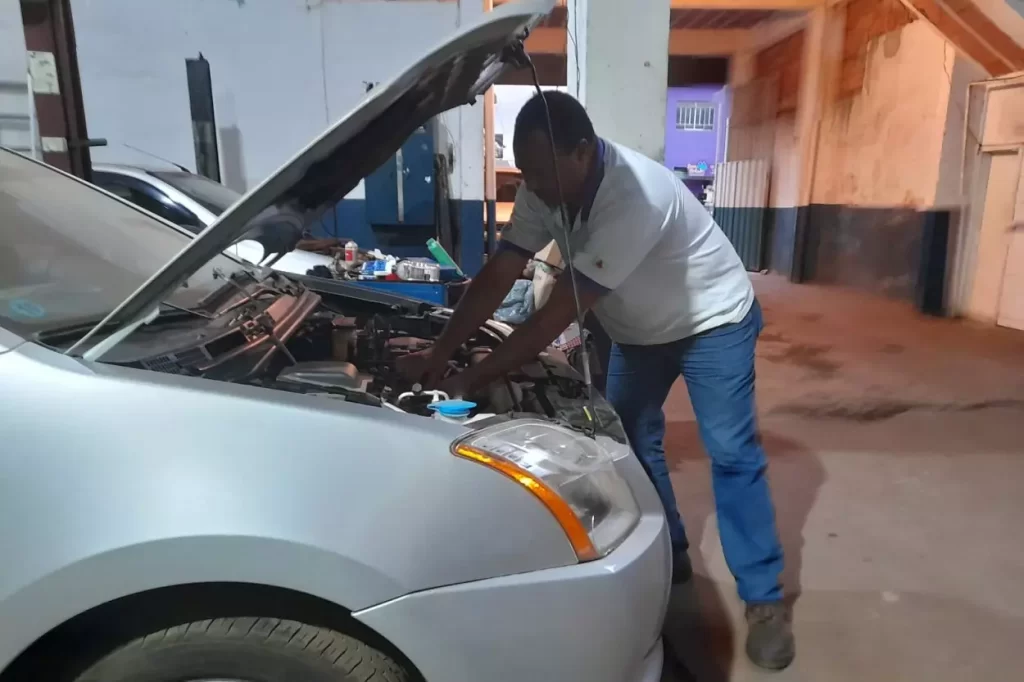 Mauro da Silva, atingido e mecânico de automóvies, considera que a repactuação só atende aos governos municipais, estaduais e federal.