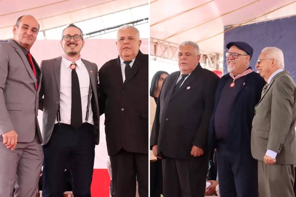 O jornalista João Felipe Lolli (no centro da foto à esquerda) e o artista Camaleão foram dois dos homenageados com a Comenda do Dia de Minas