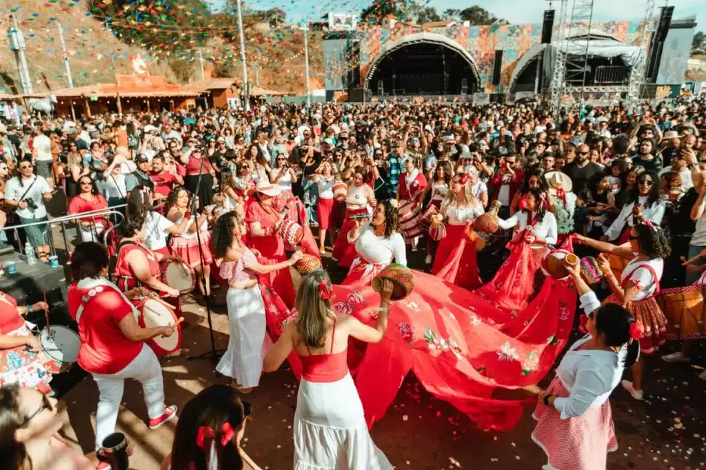 Apresentação do grupo Minabloco na 29ª edição da Julifest