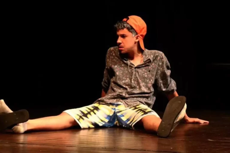 A peça foi escrita por Dyan, aluno do terceiro ano da E. E. João Ramos Filho. Foto: Bruno Willens