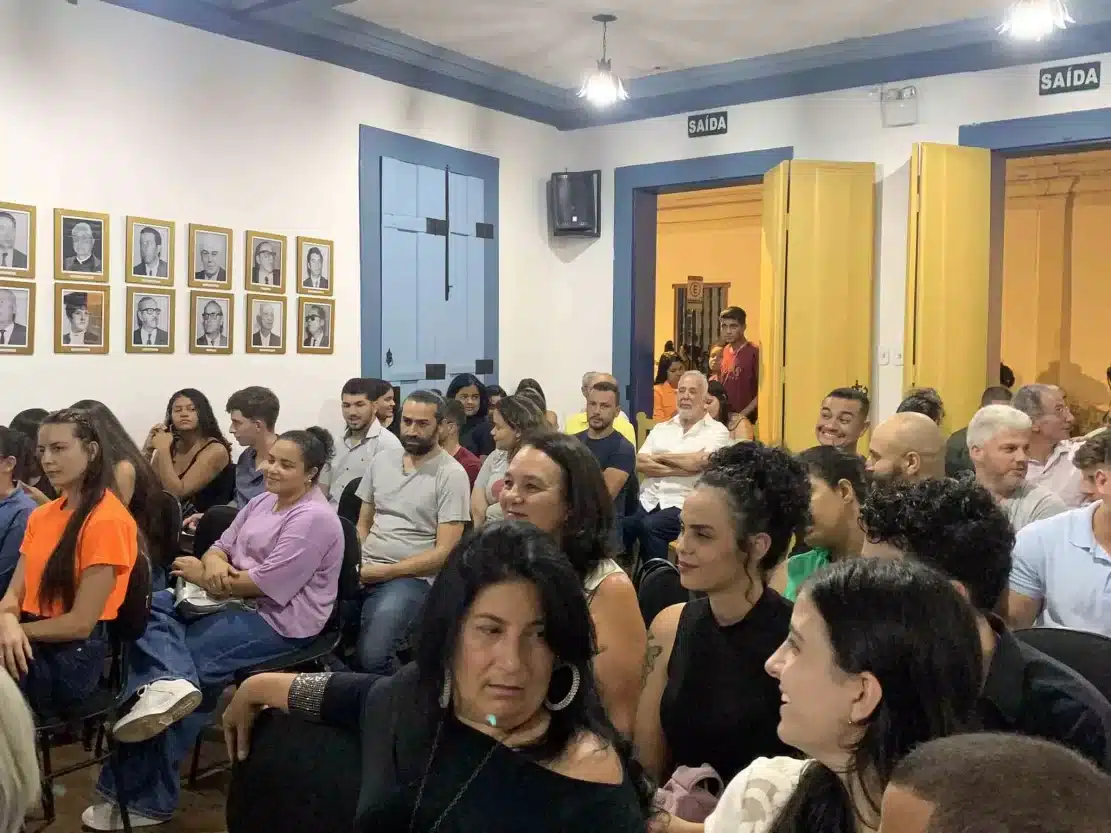 Os alunos de Direito da FUPAC marcaram presença no evento de lançamento do livro "Autos da Razão"