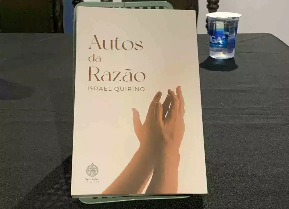 Autos da Razão é o nono livro publicado de Israel Quirino
