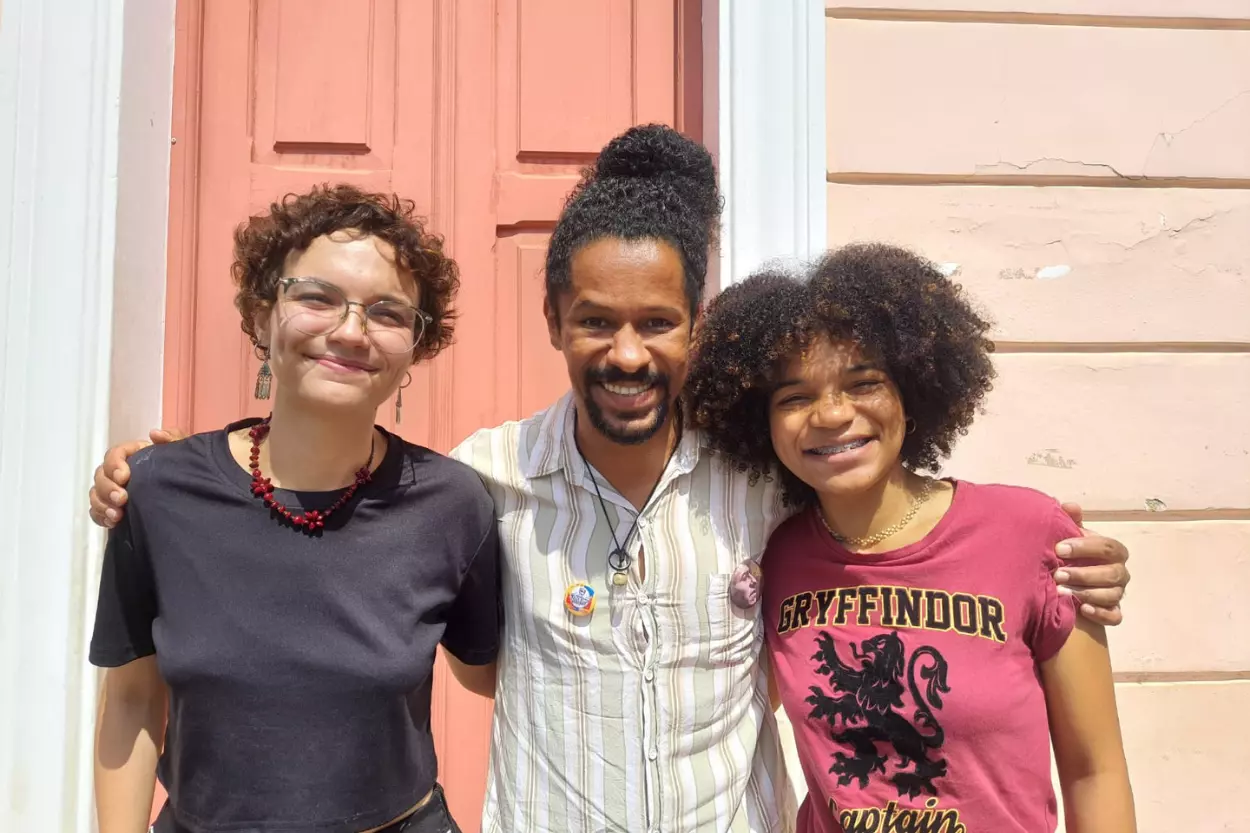 Da esquerda para a direita: Letícia Bargas, Whindersson Sousa e Aline Martins