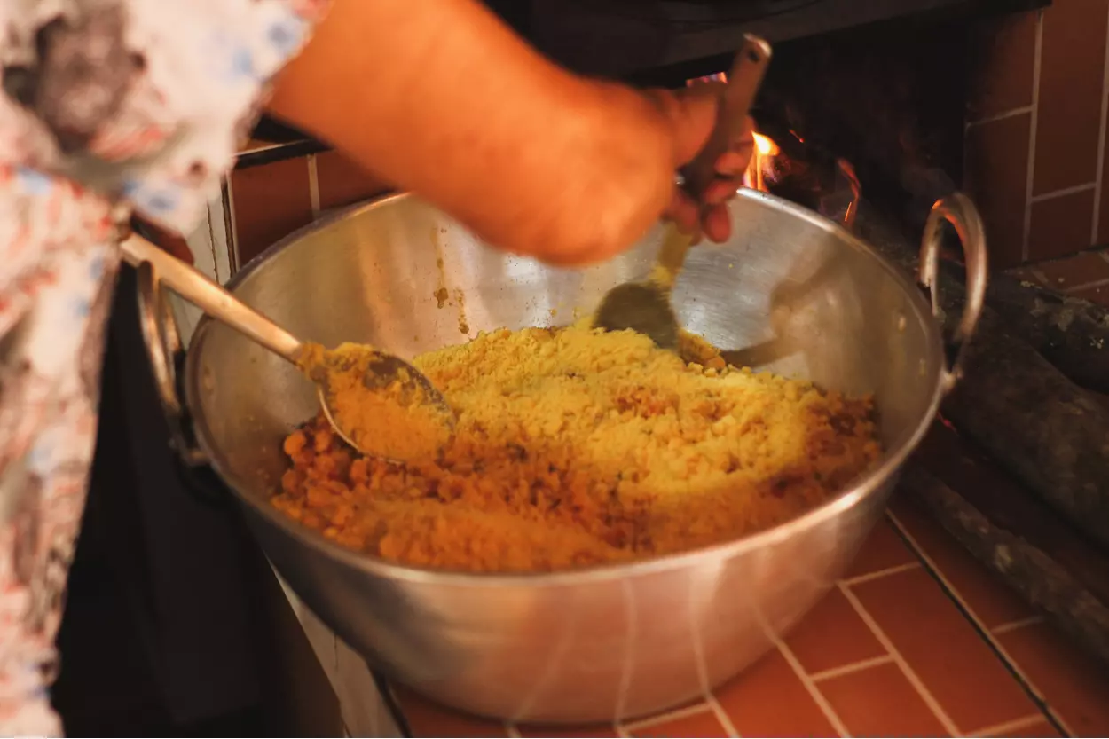 Preparação do cuscuz salgado