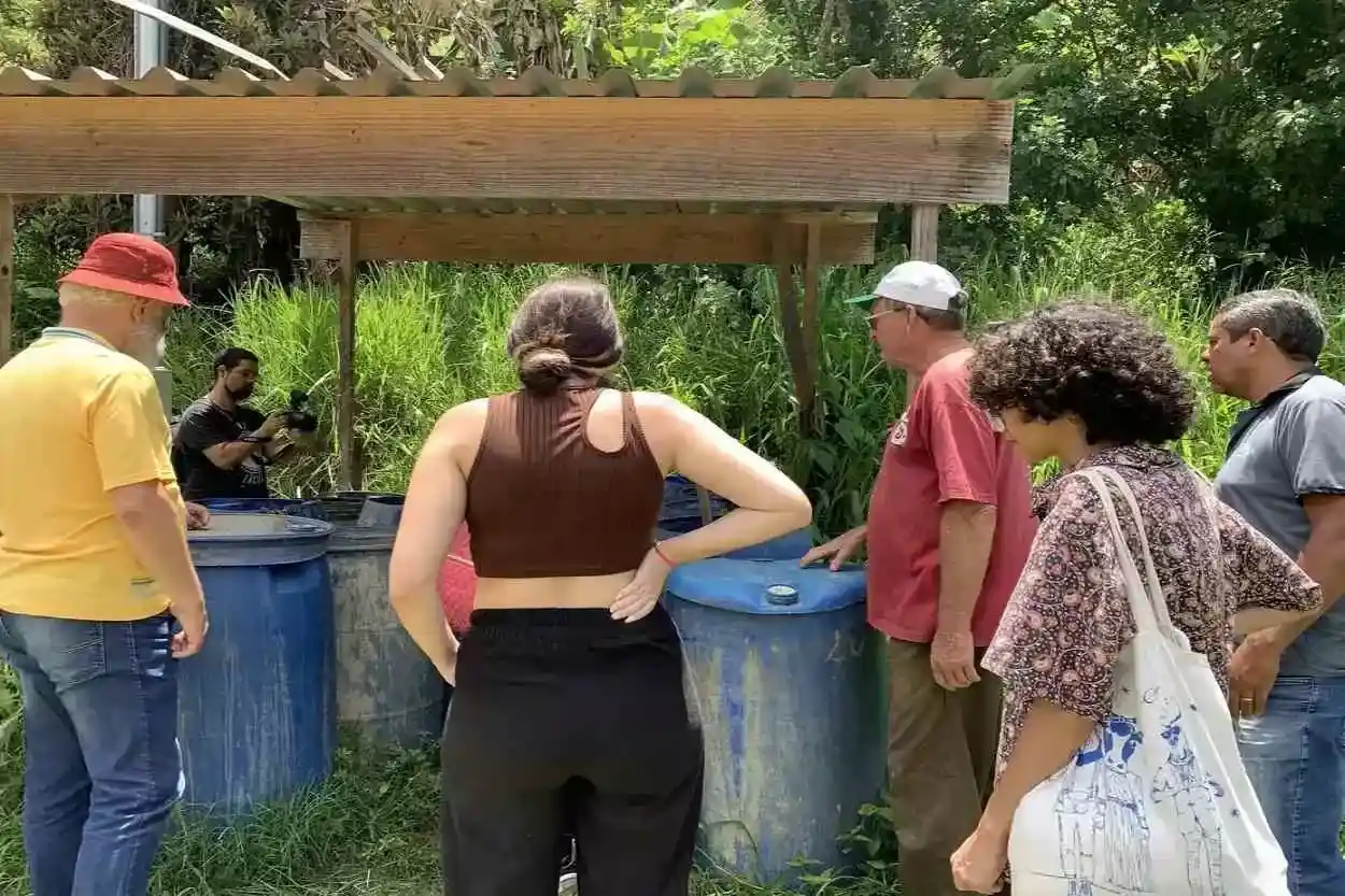 Dez visitantes participaram da experiência de visitar a horta comunitária