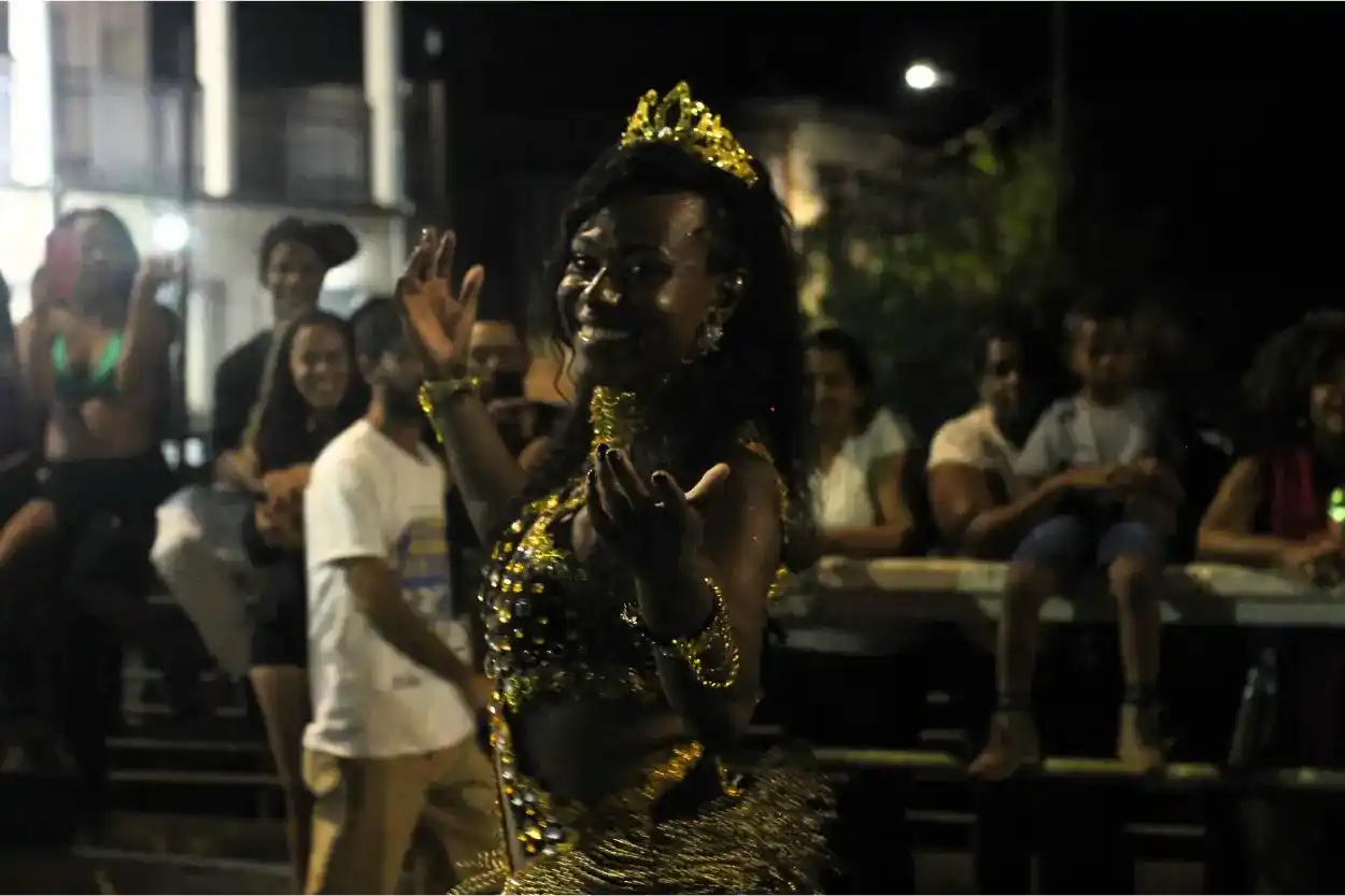 Desfile das escolas de samba - Vila do Carmo