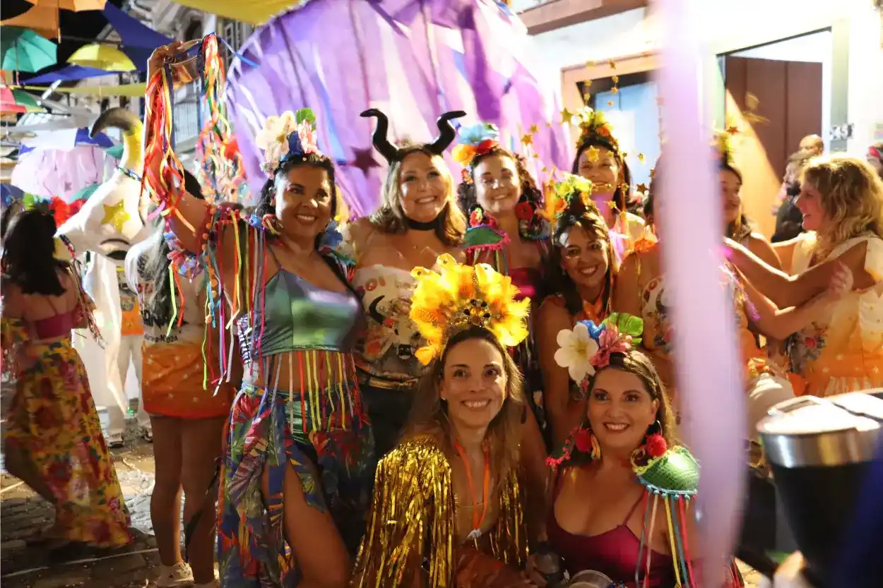 Animação total dos foliões e integrantes do Bloco Folia Nossa