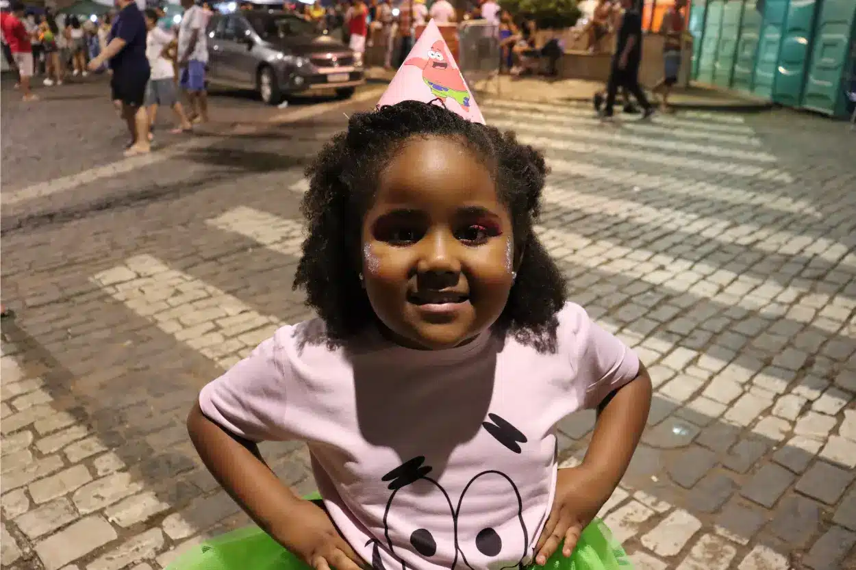 Escolas de samba mirins fizeram a alegria da garotada e de espectadores de todas as idades