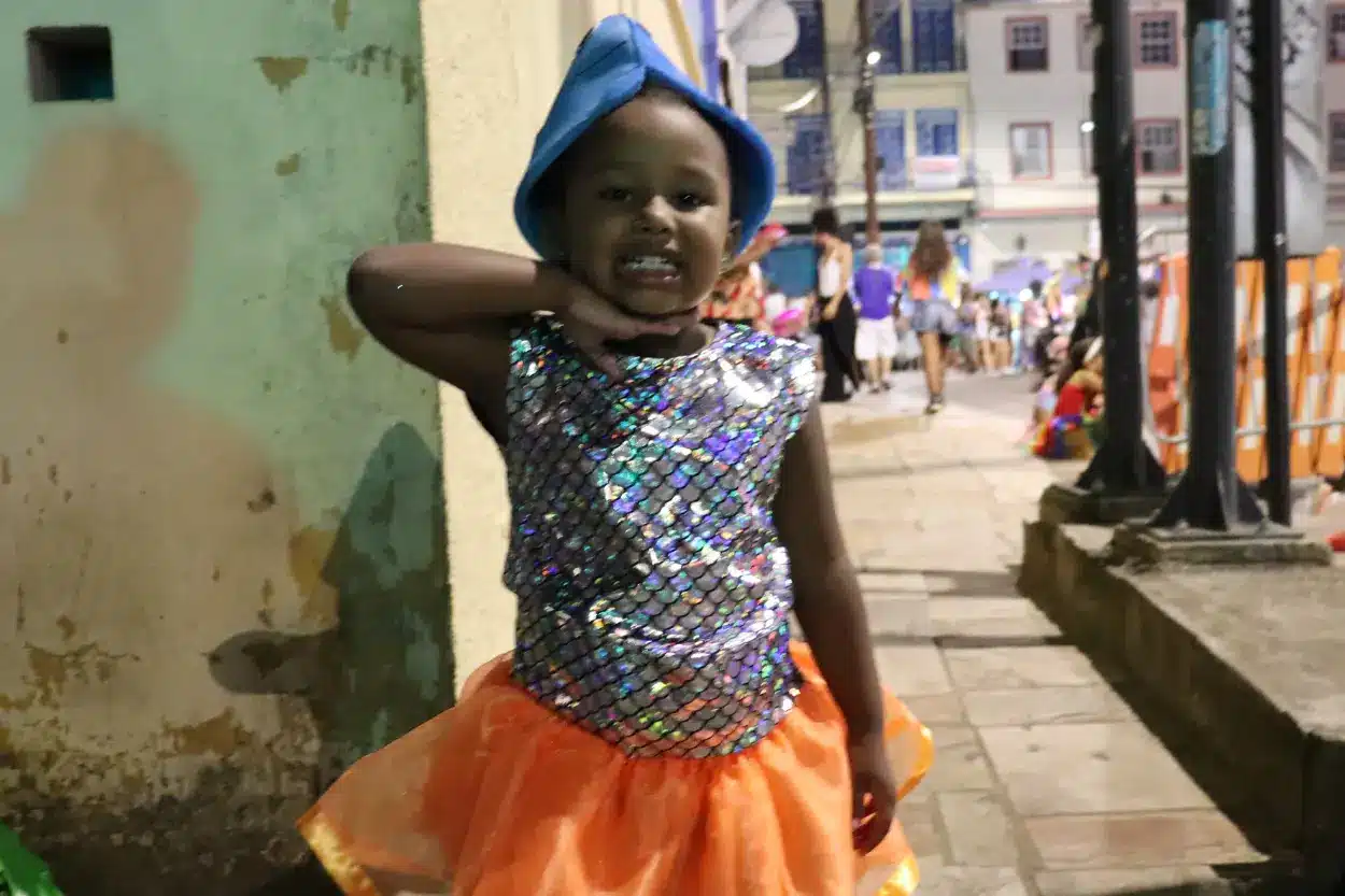 Escolas de samba mirins fizeram a alegria da garotada e de espectadores de todas as idades