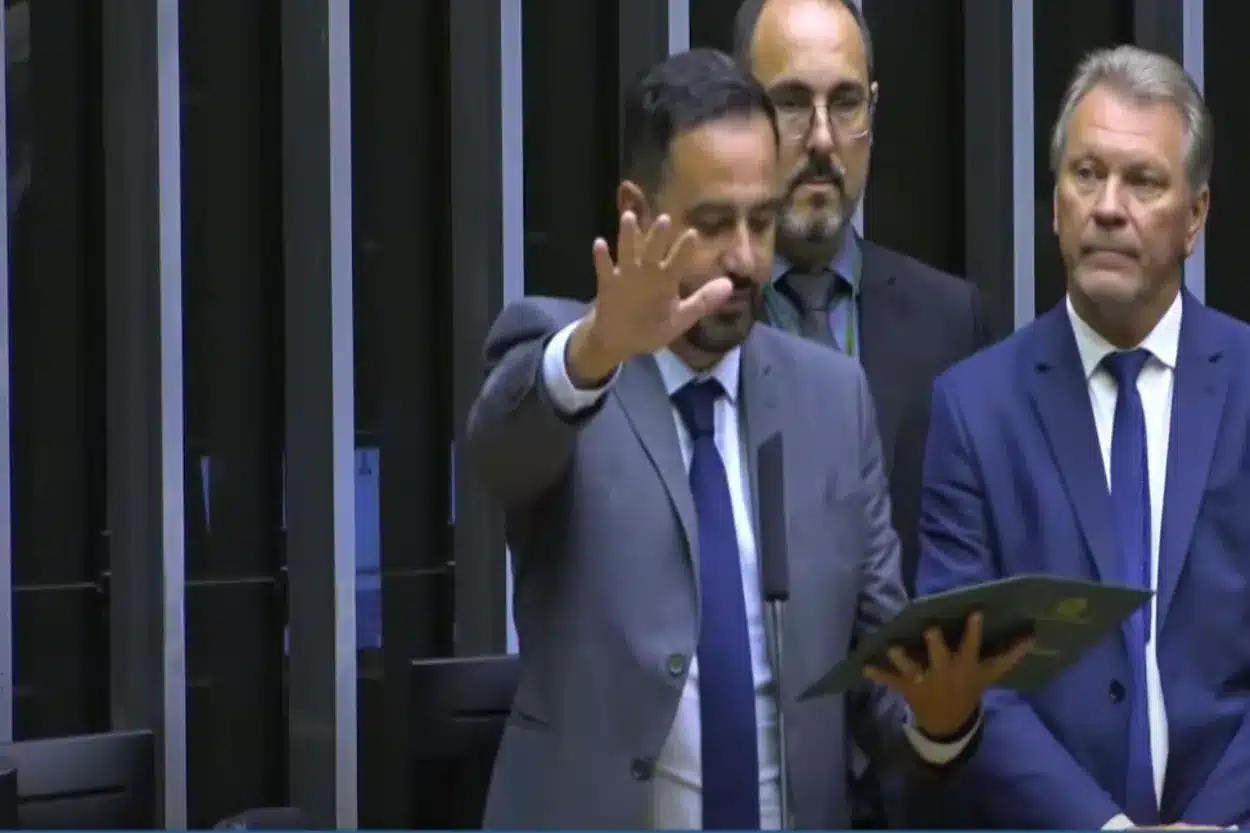 Juramento regimental da posse de Duarte Jr.