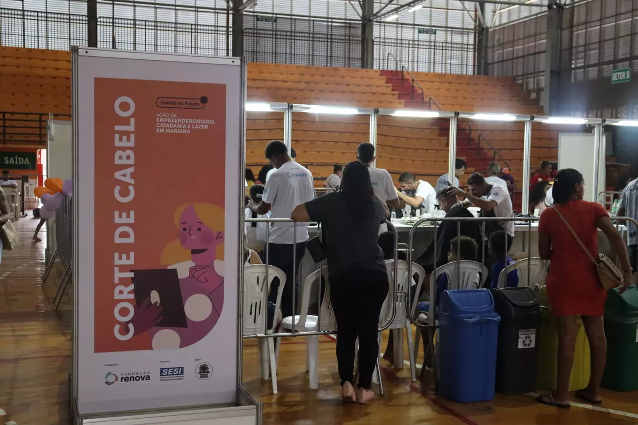 Entre as atividades de cidadania, se destacaram o corte de cabelo e as oficinas de trança