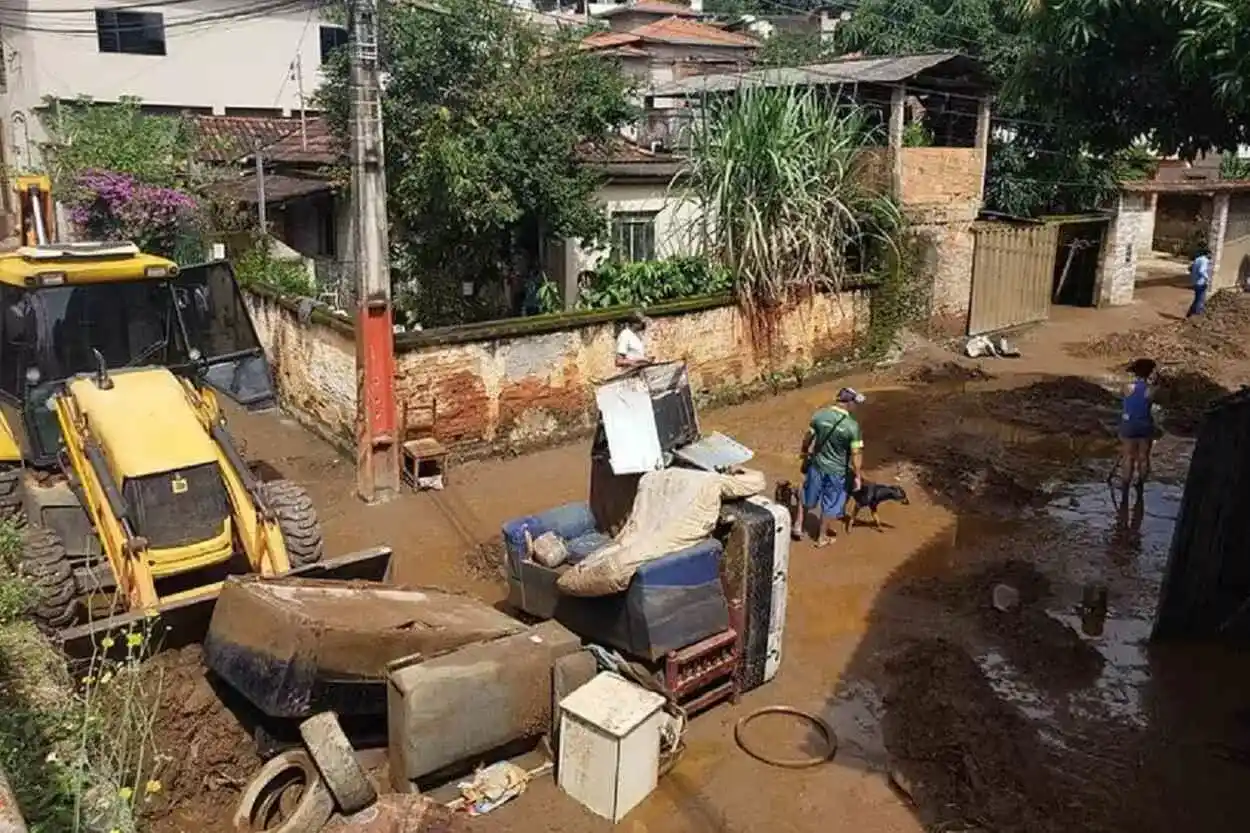 Situação da Travessa Monsenhor Rafael Coelho, após a inundação ocorrida em fevereiro de 2023