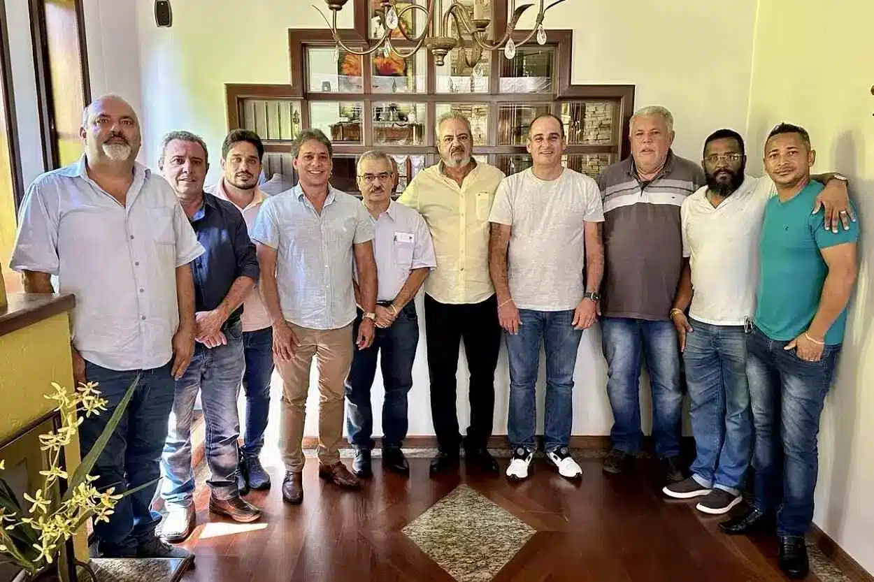 Vereadores eleitos pelo PDT, Cidadania, PSB e Avante migraram para o chapão do MDB