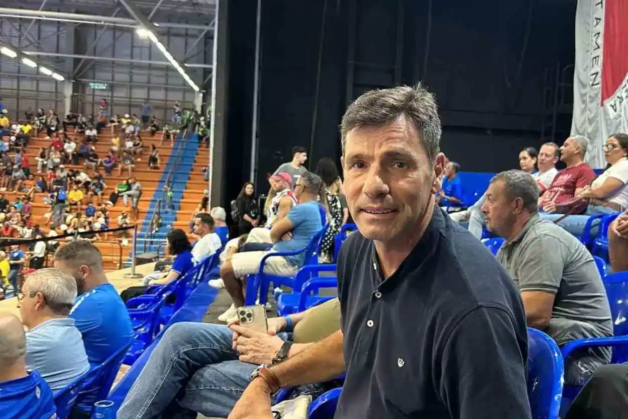 Antecessor de Falcão com a camisa 12 na seleção brasileira, Vander Iacovino, que agora atua como diretor-executivo do campeonato promovido pela CBFS, elogiou p trabalho feito para a reforma da Arena Mariana