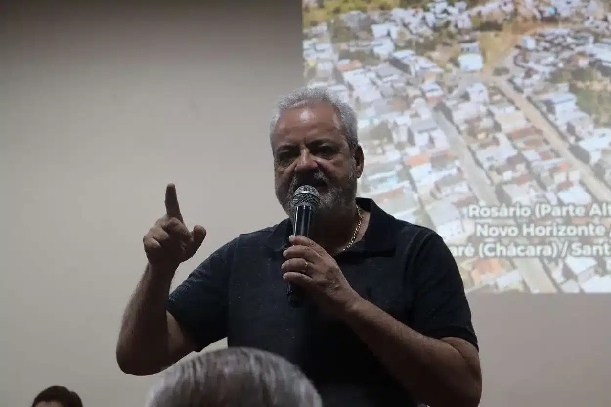 Questões de habitação para além da REURB foram levantadas na reunião, entre elas a adesão de Mariana ao programa “Minha Casa, Minha Vida”.