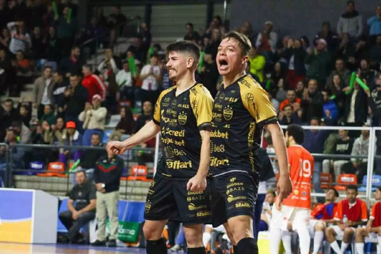 Com classificação garantida, vitória sobre o Sapezal, nessa quinta-feira (04), mantém o Passo Fundo na liderança do Grupo A