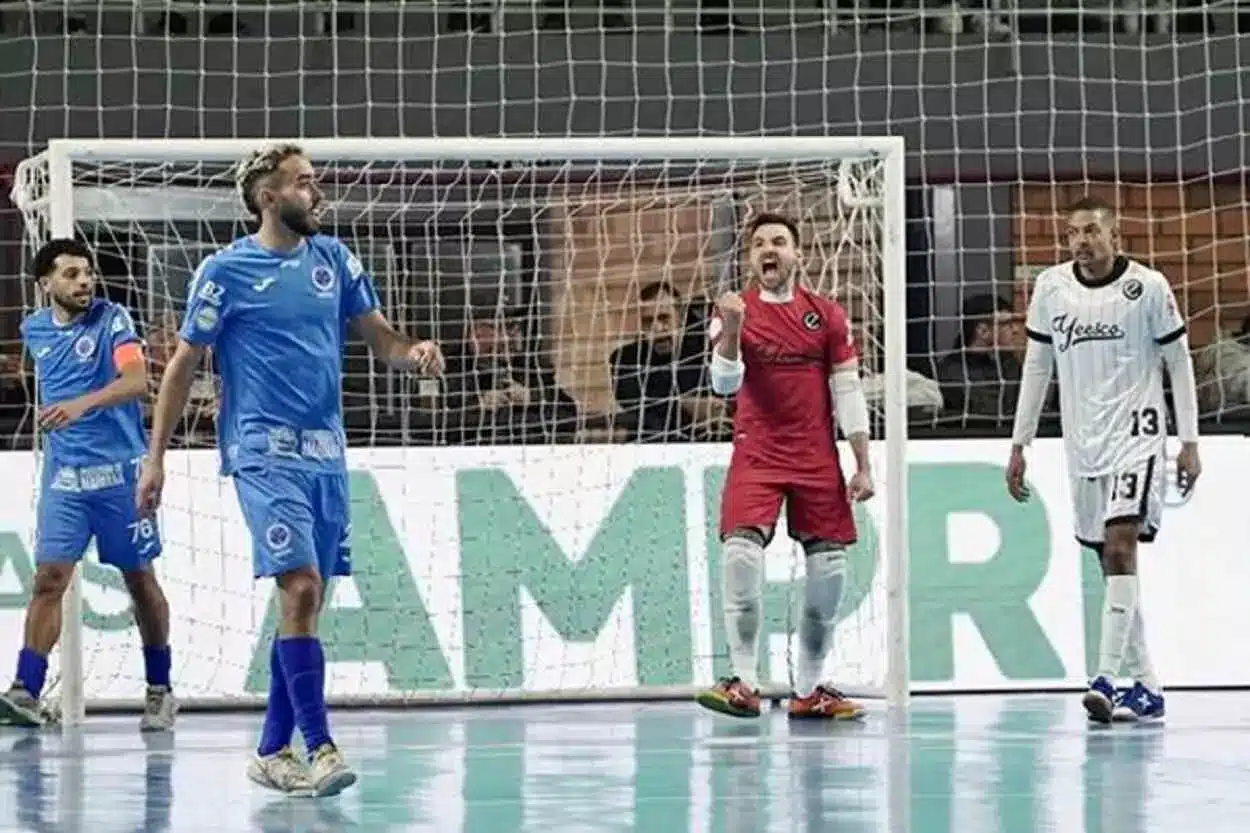 Ângelo, goleiro do Yeesco, foi o principal destaque da etapa final do jogo, impedindo a vitória do Cruzeiro que manteria as chances de classificação às quartas de final