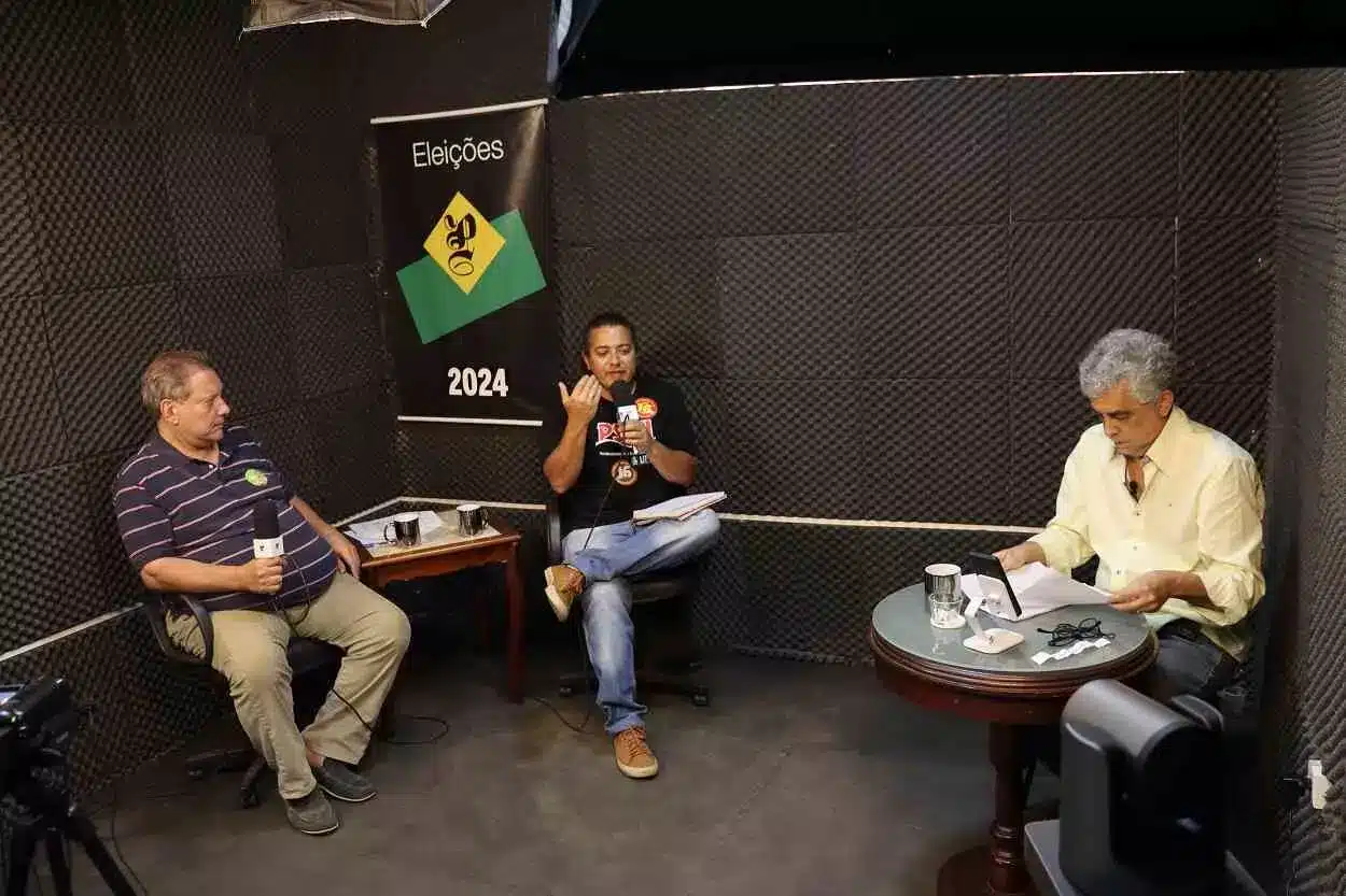 O debate foi realizado no estúdio da Agência Primaz de Comunicação