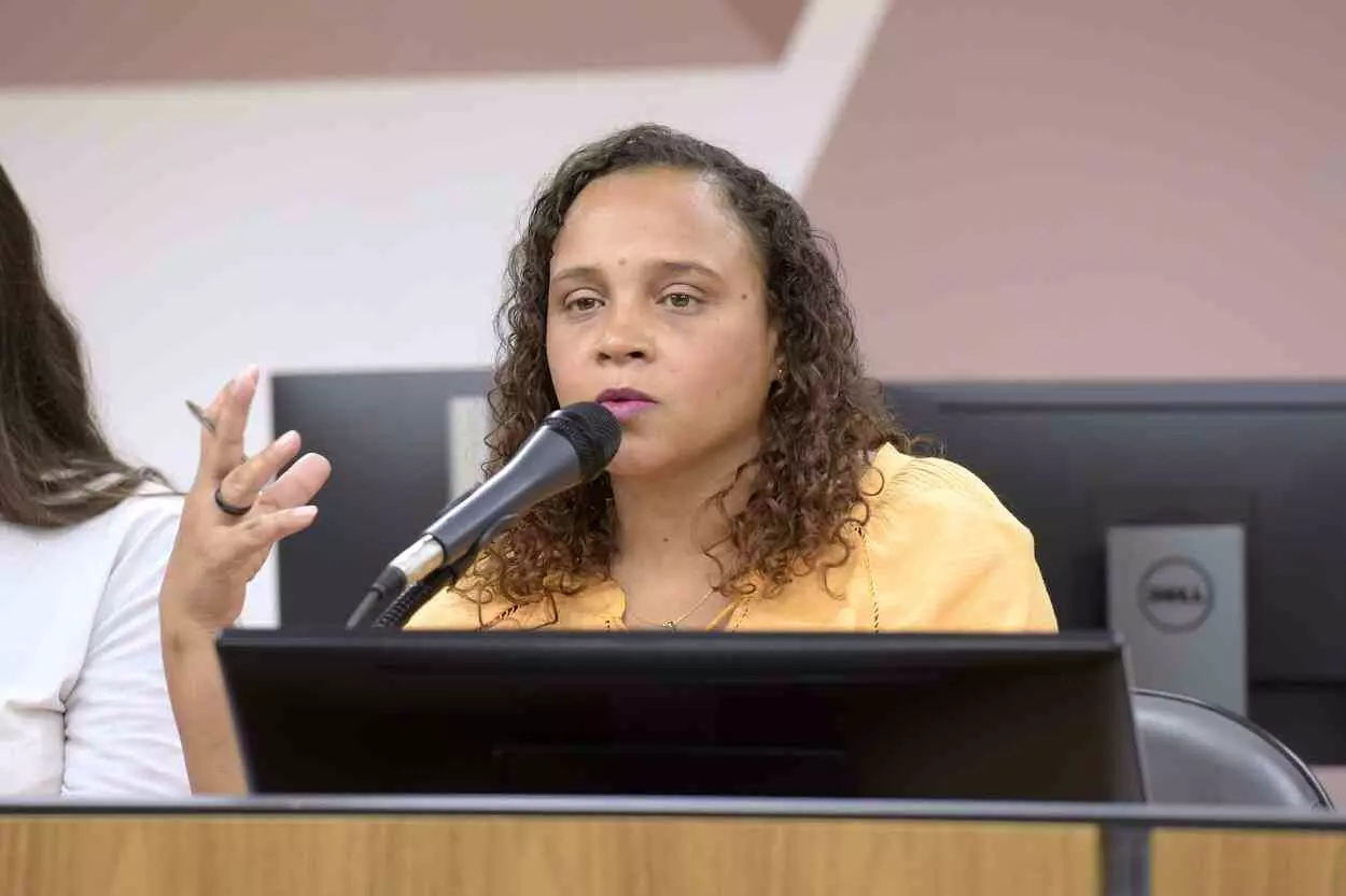 Deputada Ana Paula Siqueira entende que a solução deve passar por medidas de conscientização dos homens em relação ao feminicídio