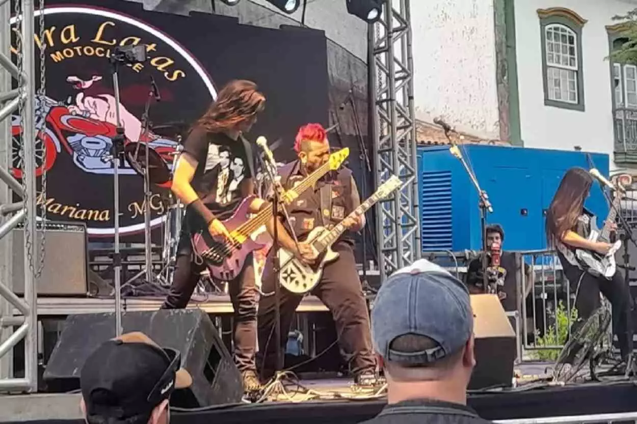 No período abrangido pelo levantamento do TCE-MG, entre várias outras omissões, está a da banda Hardwired, cover do Metallica, que fez shows em duas edições do Encontro de Motociclistas