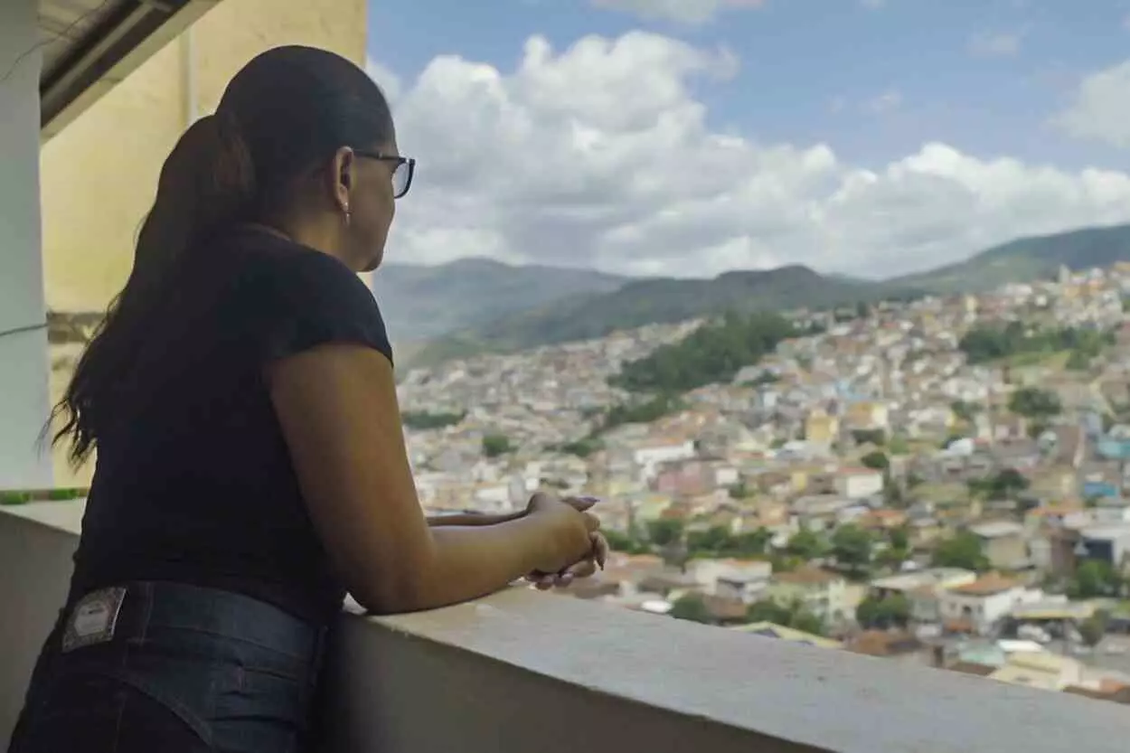 Marlene Martins, atingida pelo rompimento da barragem de Fundão, do subdistrito de Pedras, até hoje mora em uma casa alugada