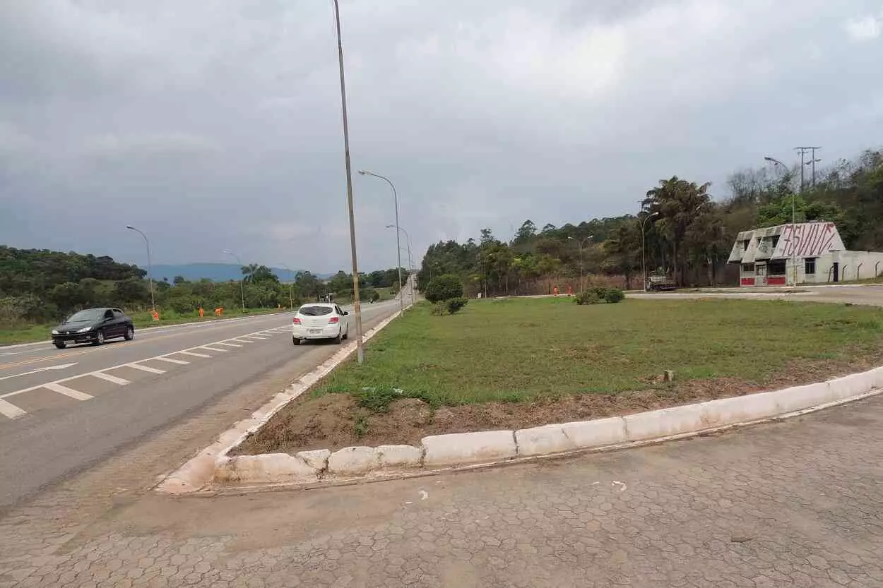 Ponto de instalação de uma das praças de pedágio no km 62,6 da concessão da BR-356, cujo leilão foi vencido pelo Consórcio Rota da Liberdade