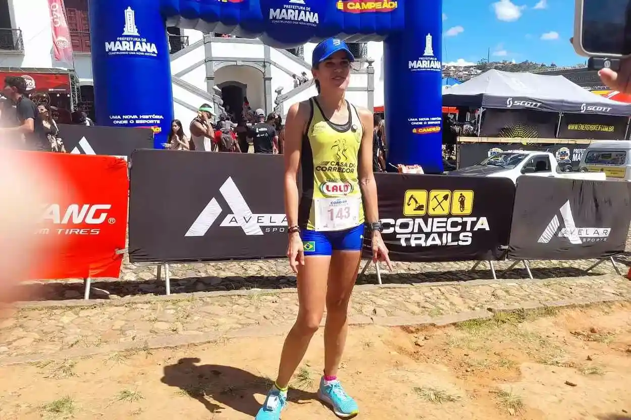 Na 40ª Corrida da Ressaca, Larissa Quintão, residente em Itabira, venceu pela primeira vez a prova feminina – Foto: Luiz Loureiro/Agência Primaz