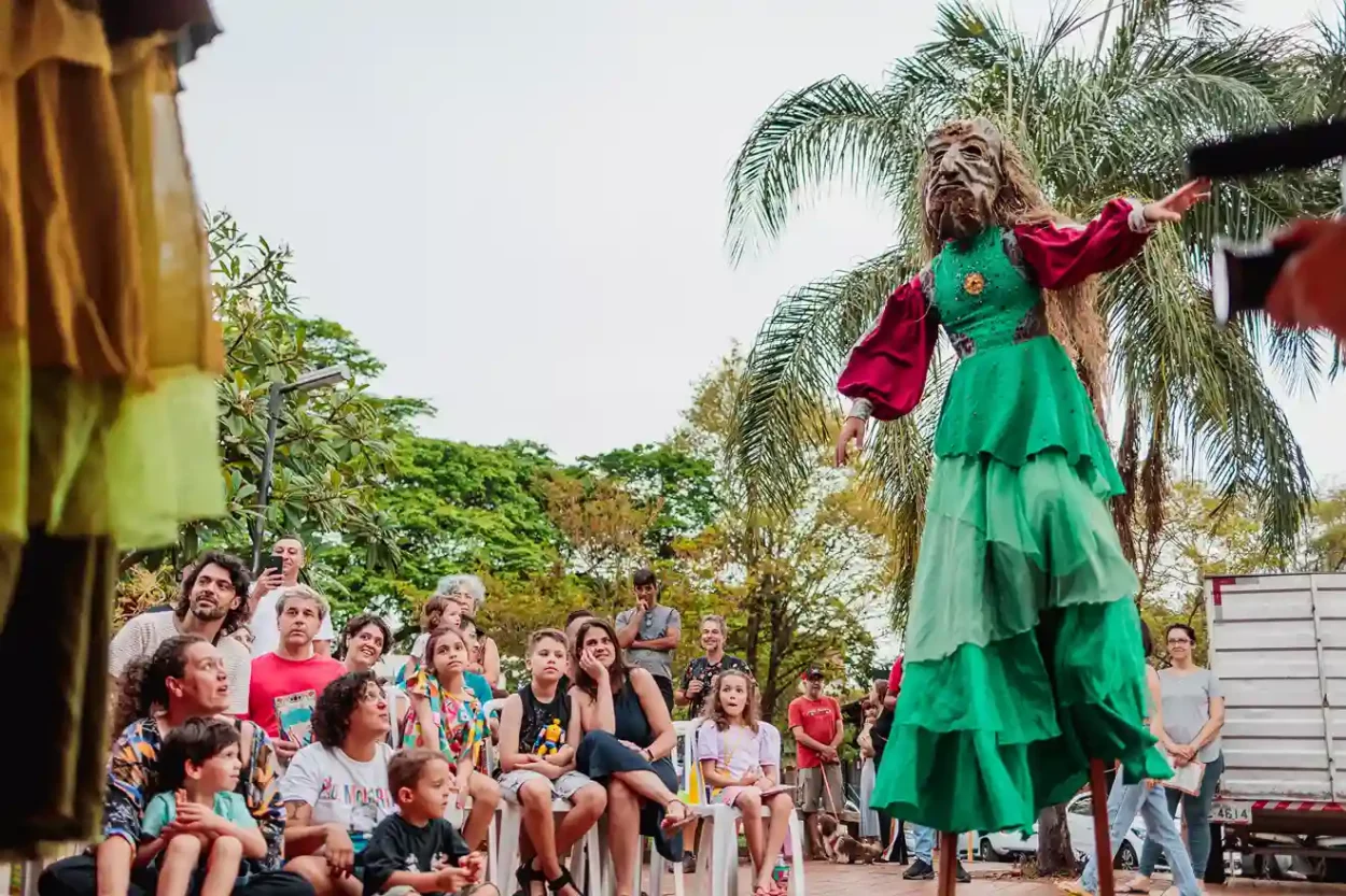 Foto para a matéria "Espetáculo Mbaé’Tatá chega a Região dos Inconfidentes".