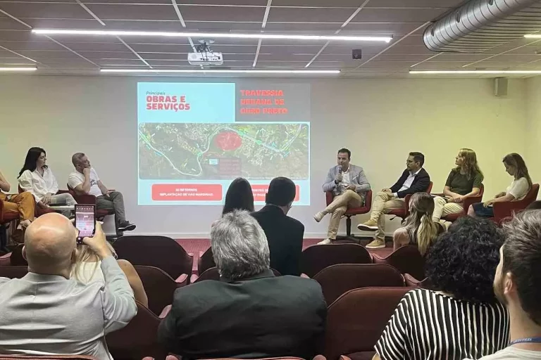 Solenidade de lançamento do edital de concessão da BR-356 aconteceu no auditório do BDMG